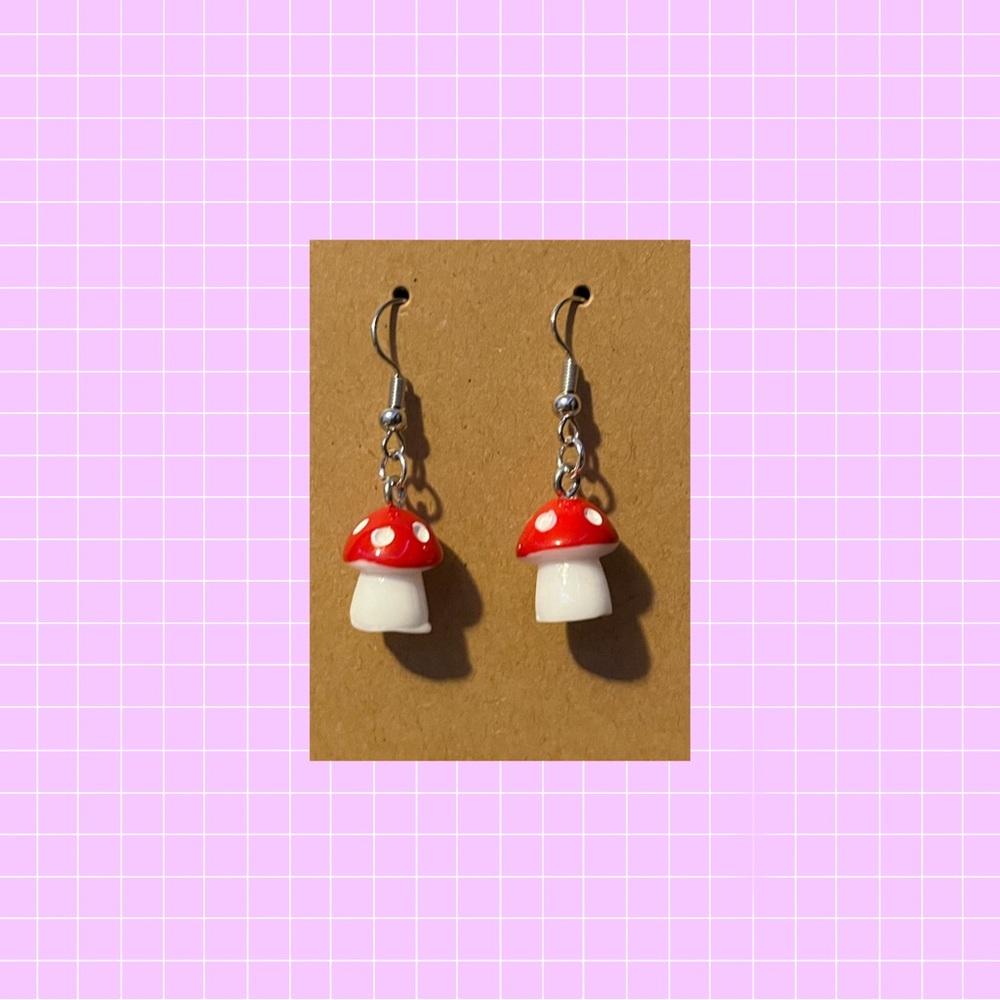 Red mushroom earrings